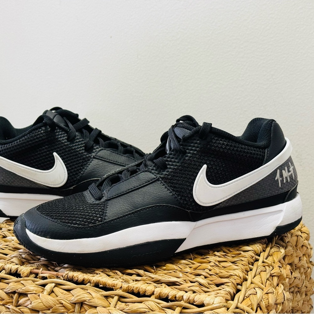 Nike Men’s Ja Morant One Basketball Shoes